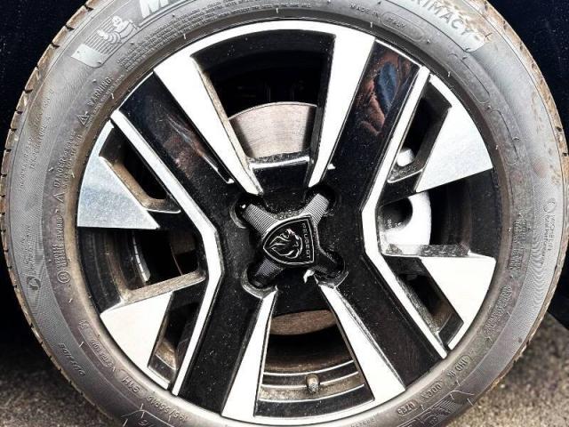 Peugeot 208 1.2 hybrid Allure 110cv e-dcs 6 - Immagine 12