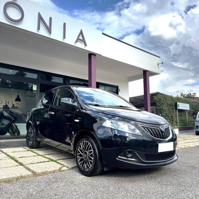 Lancia Ypsilon III 1.0 firefly hybrid Gold Plus s&s 70cv 5 posti - Immagine 4