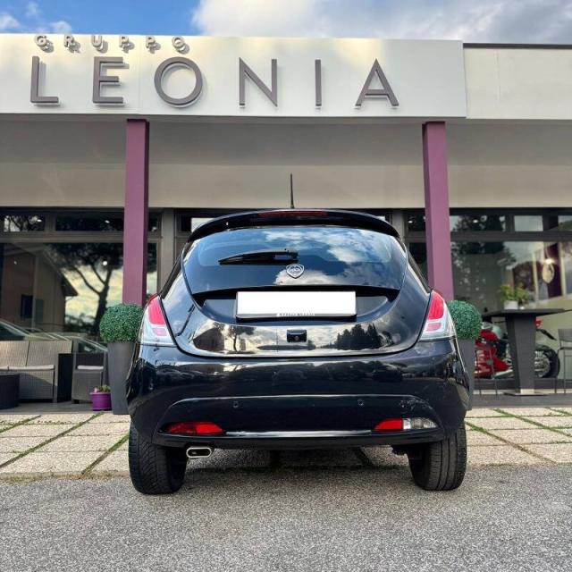 Lancia Ypsilon III 1.0 firefly hybrid Gold Plus s&s 70cv 5 posti - Immagine 5