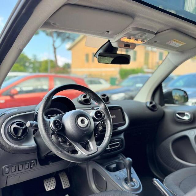 Smart Fortwo 1.0 Prime 71cv twinamic my19 - Immagine 14