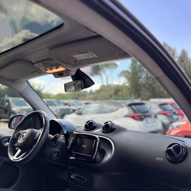 Smart Fortwo 1.0 Prime 71cv twinamic my19 - Immagine 11