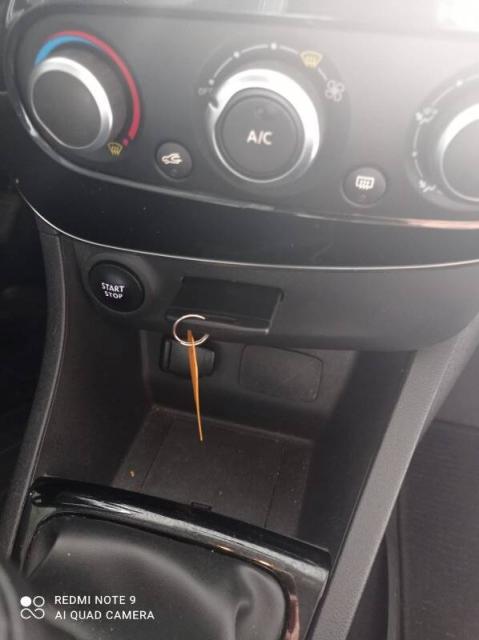 Renault Clio 1.5 dci energy Life 90cv - Immagine 1