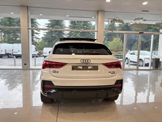 Audi Q3 40 2.0 tdi S line edition quattro 190cv s-tronic - Immagine 37