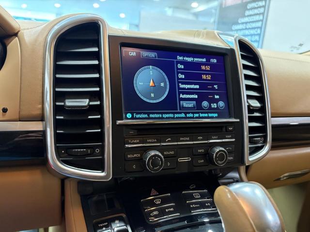 Porsche Cayenne 3.0 V6 tdi 245cv tiptronic - Immagine 28