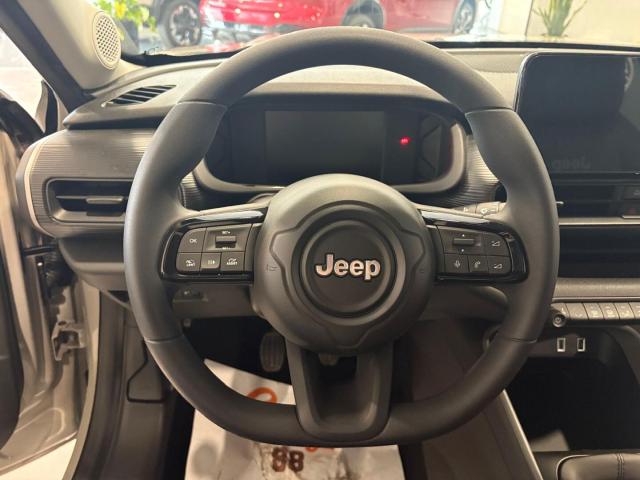 Jeep Avenger 1.2 t. Longitude fwd 100cv - Immagine 1