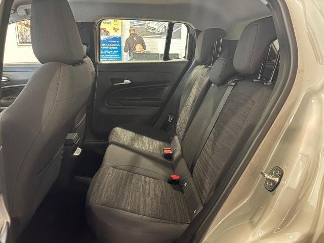 Jeep Avenger 1.2 t. Longitude fwd 100cv - Immagine 8
