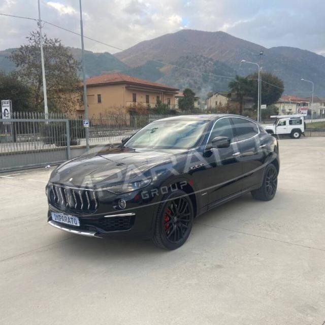 Maserati Levante 3.0 V6 S Granlusso 430cv auto - Immagine 4
