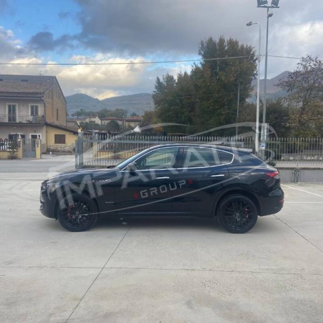 Maserati Levante 3.0 V6 S Granlusso 430cv auto - Immagine 28