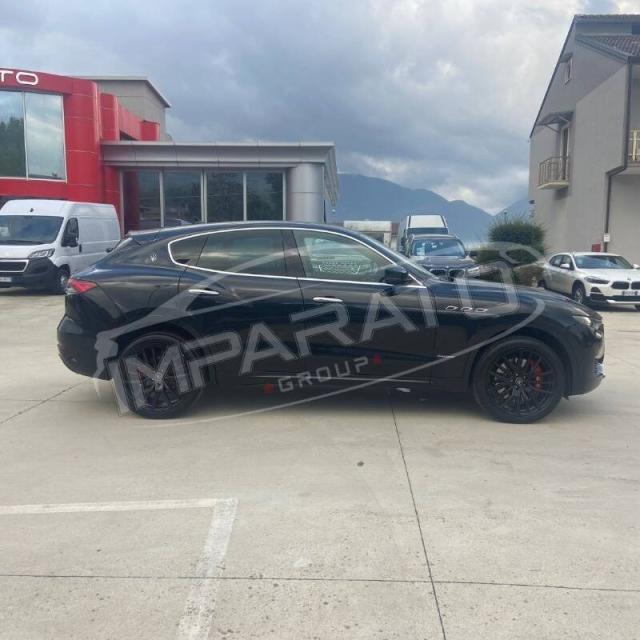 Maserati Levante 3.0 V6 S Granlusso 430cv auto - Immagine 14