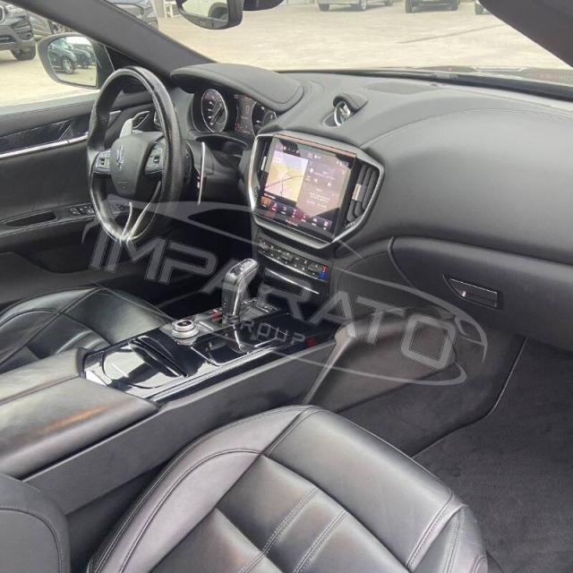 Maserati Ghibli 3.0 V6 Gransport 275cv auto - Immagine 5