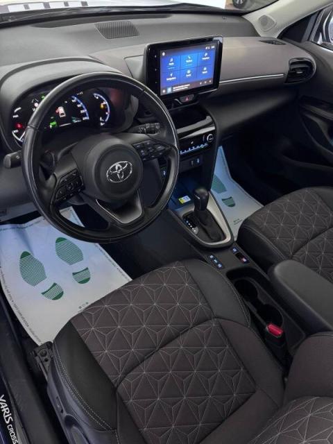 Toyota Yaris Cross 1.5h Lounge awd-i 116cv e-cvt - Immagine 2