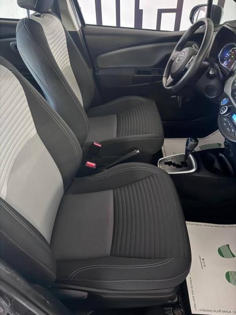 Toyota Yaris 1.5h Active Plus - Immagine 2