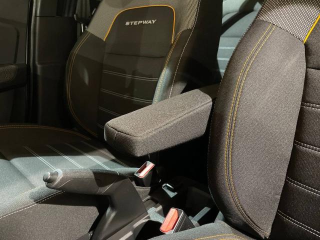 Dacia Sandero 1.0 tce Comfort SL DaciaPlus 90cv - Immagine 3