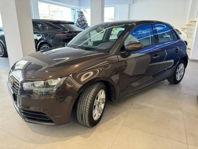 Audi A1 1.6 tdi Attraction 90cv - Immagine 19
