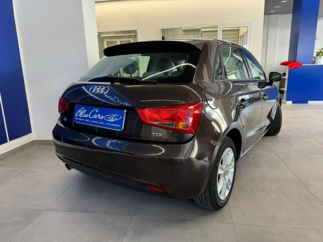 Audi A1 1.6 tdi Attraction 90cv - Immagine 1
