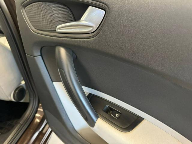 Audi A1 1.6 tdi Attraction 90cv - Immagine 18