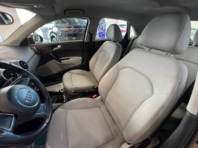 Audi A1 1.6 tdi Attraction 90cv - Immagine 22