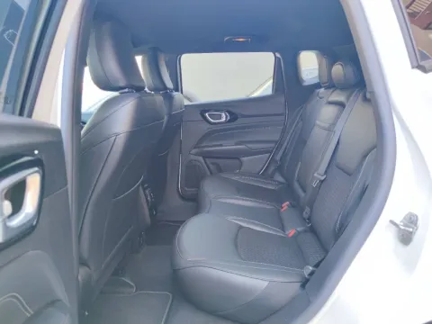 Volkswagen Tiguan 2.0 tdi Life 150cv dsg - Immagine 9