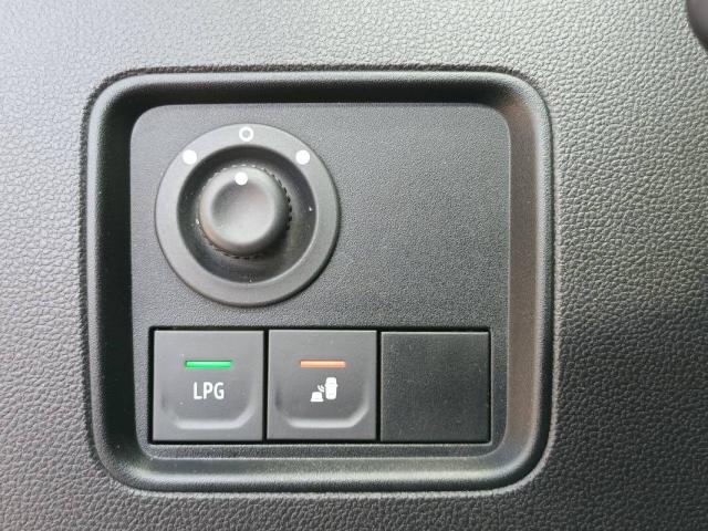 Dacia Duster II 100 cv GPL Prestige - Full Optional - Immagine 16