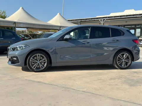 Volvo XC60 2.0 b4 Momentum Pro awd auto - Immagine 5