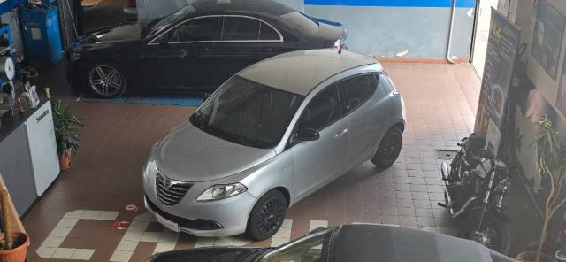 Lancia Ypsilon 1.2 8v Elefantino ecochic Gpl 69cv my14 - Immagine 1