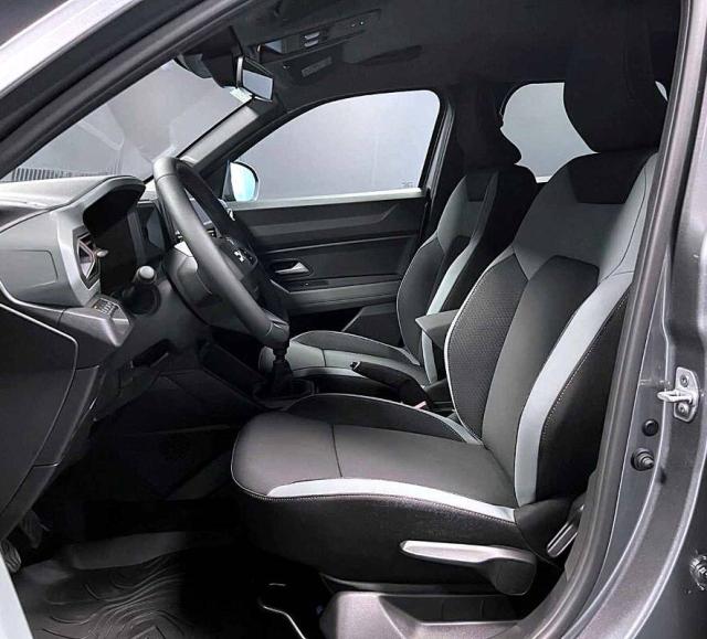 Dacia Duster 1.2 mild hybrid Extreme 130cv - Immagine 1