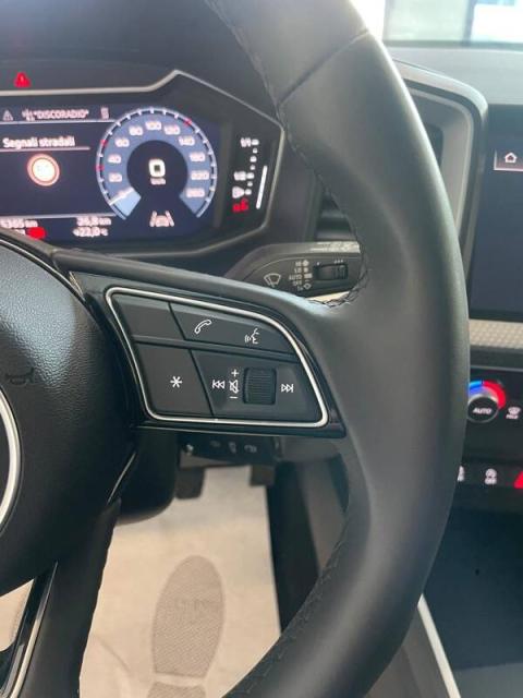 Audi A1 30 1.0 tfsi S line edition 116cv - Immagine 16