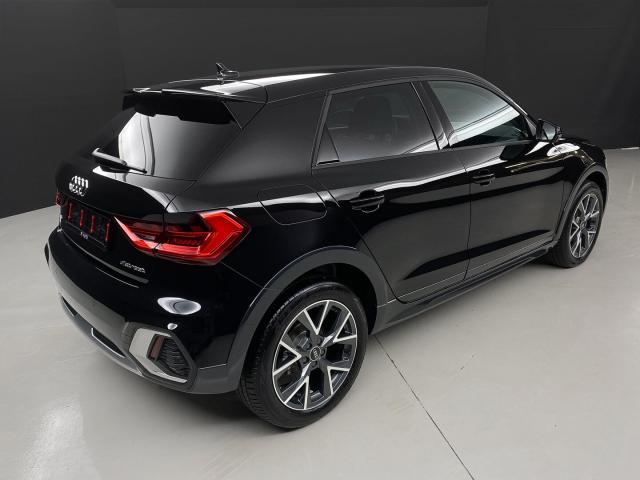 Audi A1 30 1.0 TFSI 110cv s-tronic - Immagine 36