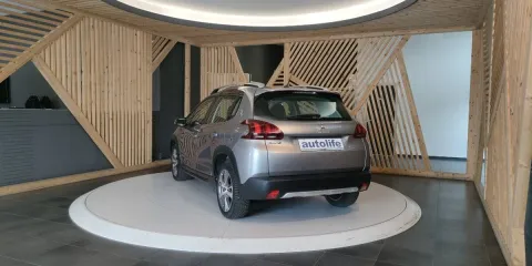 Peugeot 2008 1.5 bluehdi Allure s&s 100cv my19 - Immagine 9