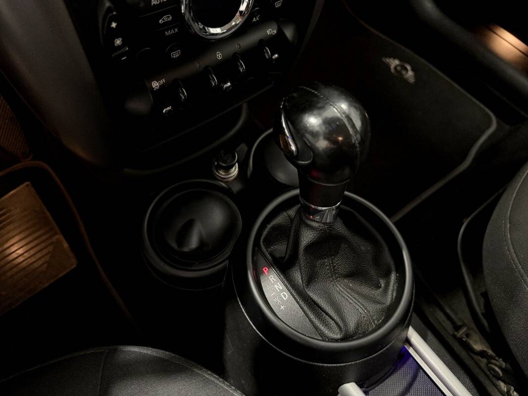 Mini Mini Countryman 2.0 Cooper D Business auto E6 - Immagine 18