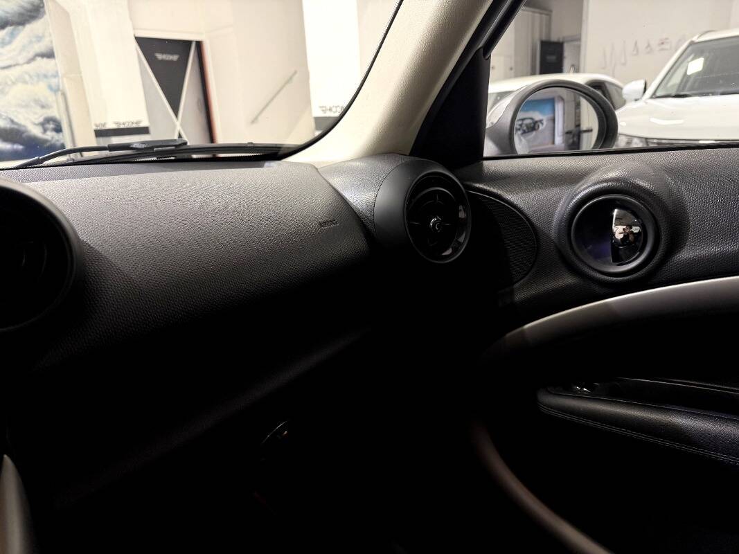 Mini Mini Countryman 2.0 Cooper D Business auto E6 - Immagine 19