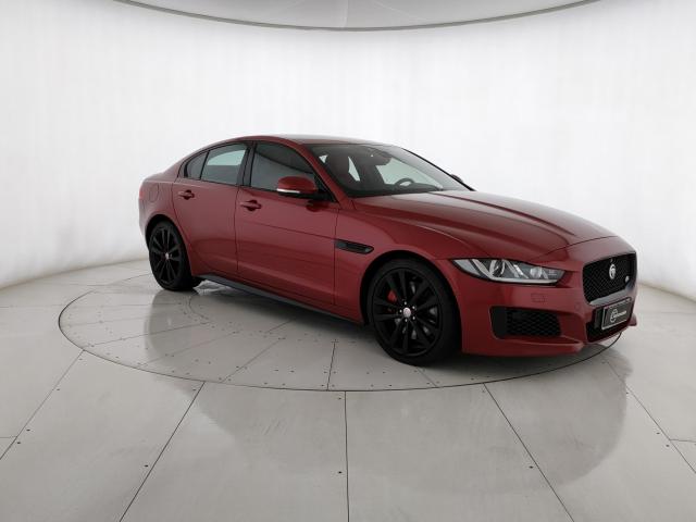 Jaguar  Xe 3.0 V6 S 340cv Auto - Immagine 7