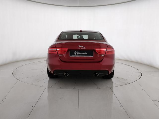 Jaguar  Xe 3.0 V6 S 340cv Auto - Immagine 3