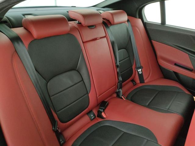 Jaguar  Xe 3.0 V6 S 340cv Auto - Immagine 14