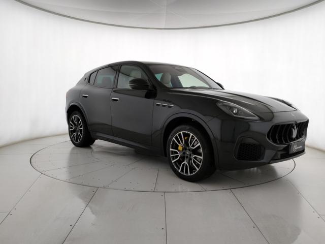 Maserati  Grecale 2.0 Mhev Modena 330cv Auto - Immagine 9