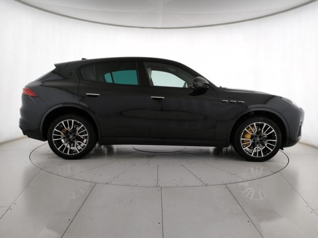 Maserati  Grecale 2.0 Mhev Modena 330cv Auto - Immagine 6
