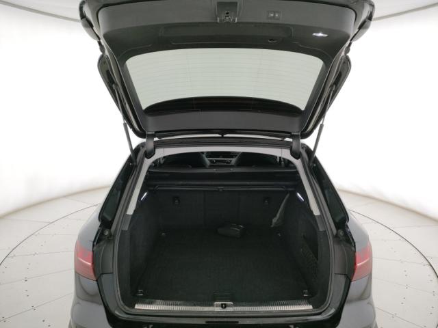 Audi  A4 40 2.0 Tdi Mhev Business 204cv S-tronic - Immagine 3