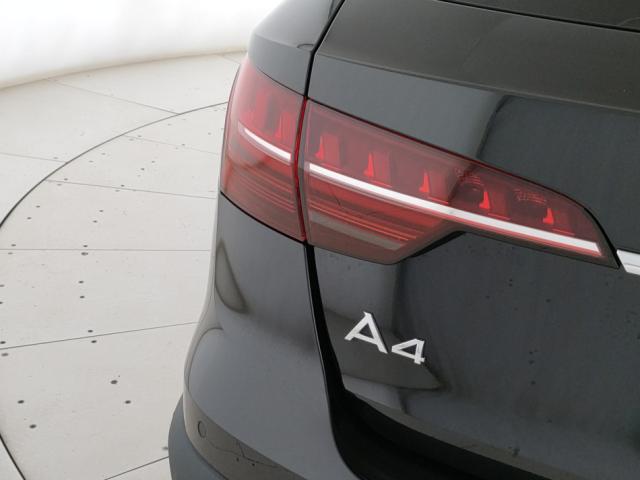 Audi  A4 40 2.0 Tdi Mhev Business 204cv S-tronic - Immagine 11