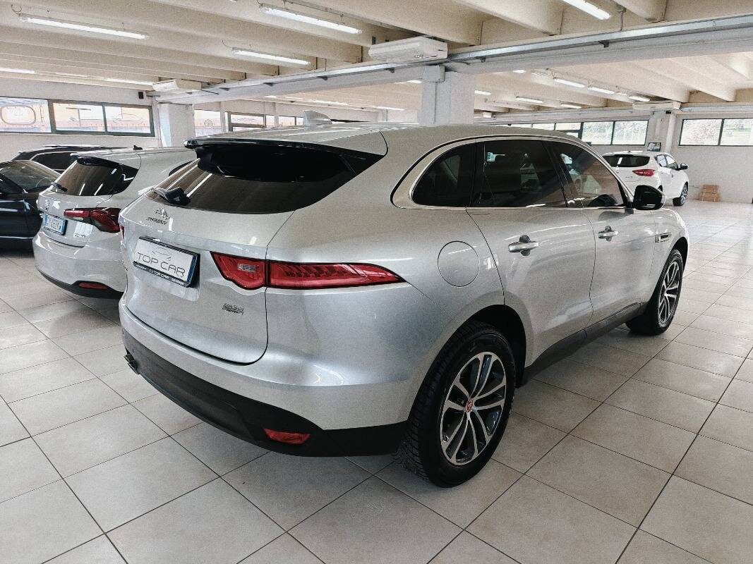 Jaguar F-Pace 2.0d i4 Portfolio awd 180cv my18 - Immagine 4