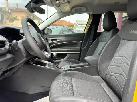 Jeep Avenger 1.2 turbo Summit fwd 100cv - Immagine 9