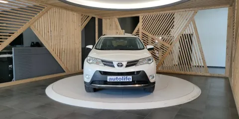 Toyota Rav4 2.2 d-cat Style 4wd 150cv auto - Immagine 2