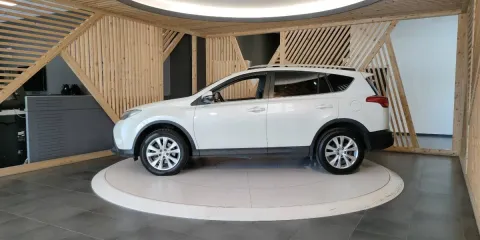 Toyota Rav4 2.2 d-cat Style 4wd 150cv auto - Immagine 12