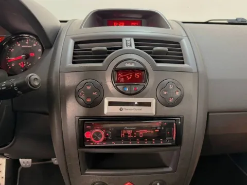 Renault Megane 3p 2.0 Renault Sport Tel.Sport 225cv - Immagine 22