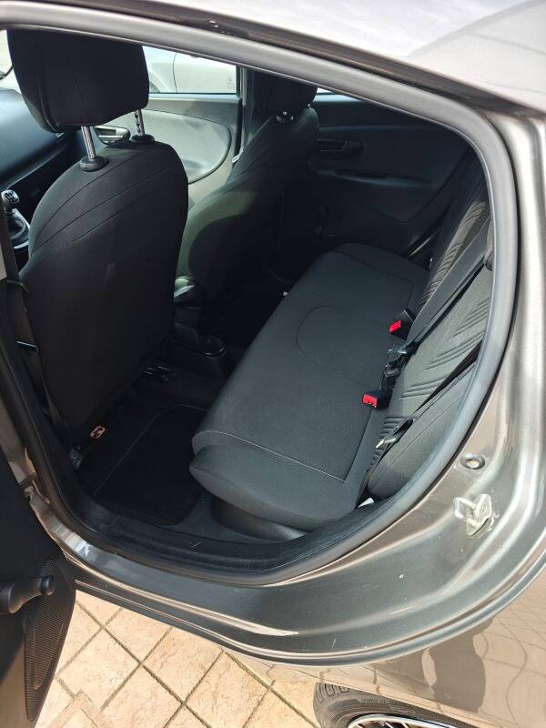 Lancia Ypsilon 1.0 firefly hybrid Gold s&s 70cv - Immagine 5