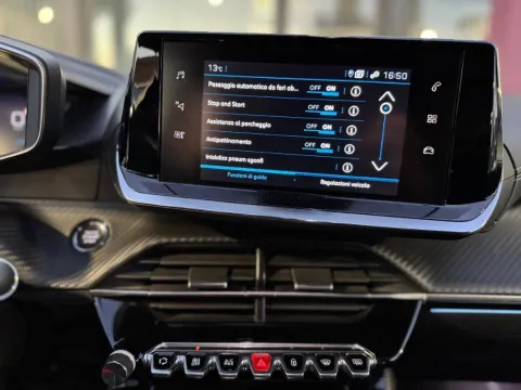 BMW 216d Gran Tourer Business 7p.ti auto my20 - Immagine 17