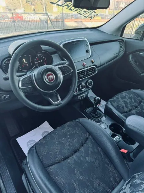 Ford Focus 5p 1.0 ecoboost Plus s&s 100cv - Immagine 8