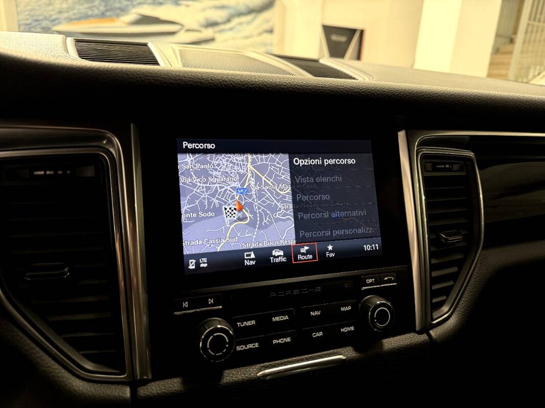 Porsche Macan 2.0 252cv pdk - Immagine 18
