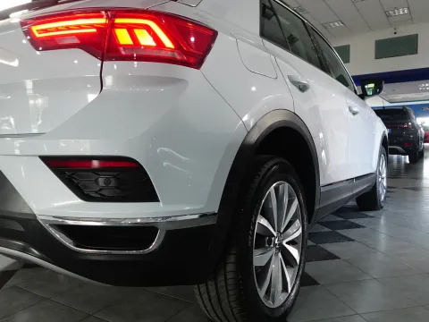 Volkswagen T-Roc 1.0 tsi Style 110cv - Immagine 8