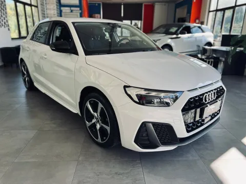 Audi Q3 35 2.0 tdi Business Advanced s-tronic - Immagine 3