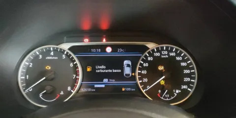 Nissan Juke 1.0 dig-t N-Connecta 117cv - Immagine 22